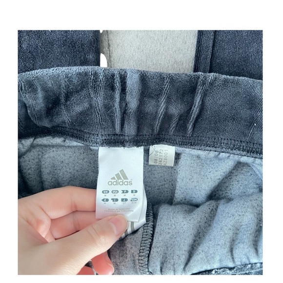 Adidas y2k wide leg velour sweatpants - Picture 4 of 6